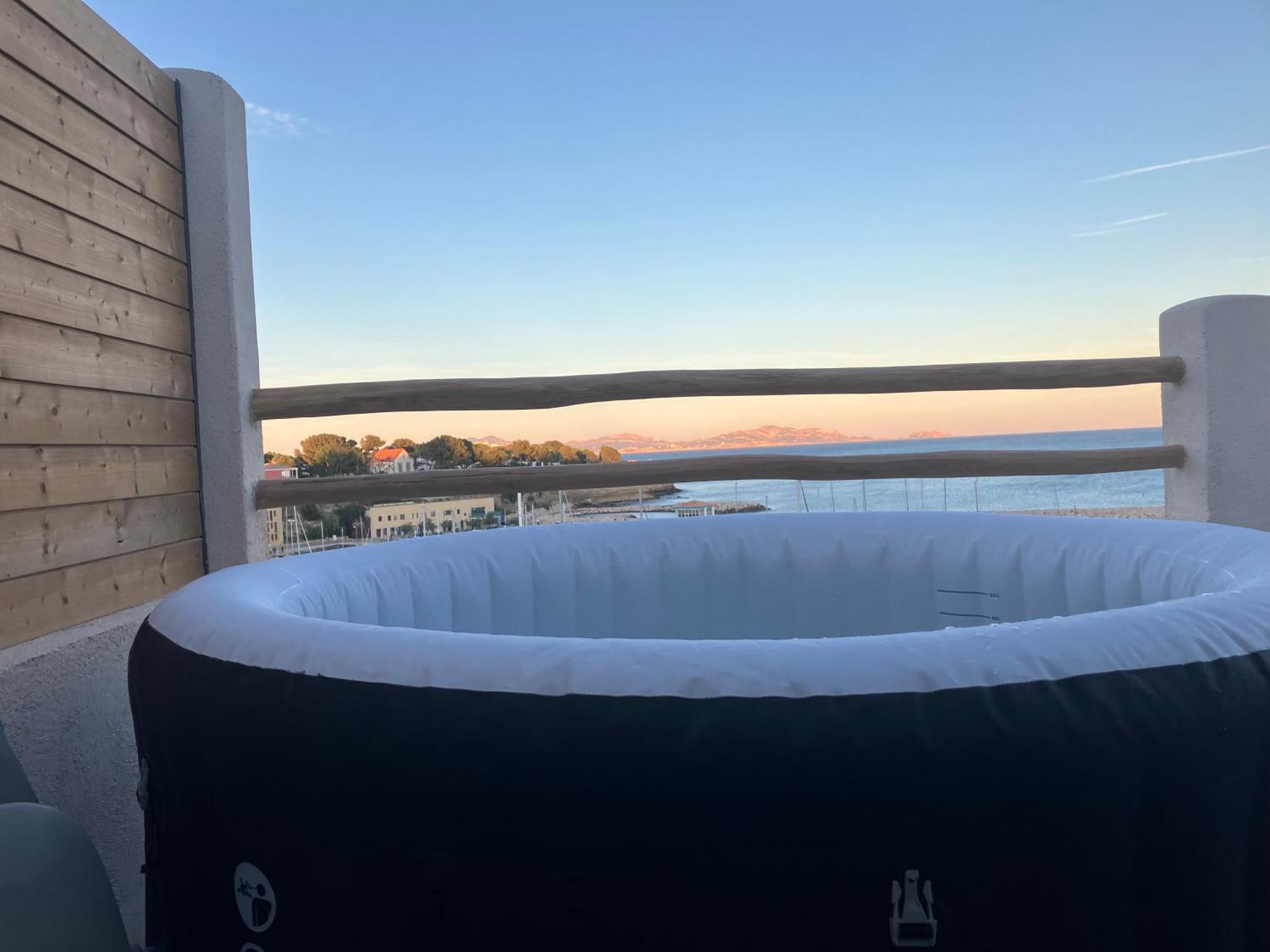 T2 Vue Sur Le Port Jacuzzi Terrasse Et Parking Apartment Carry-le-Rouet Exterior photo